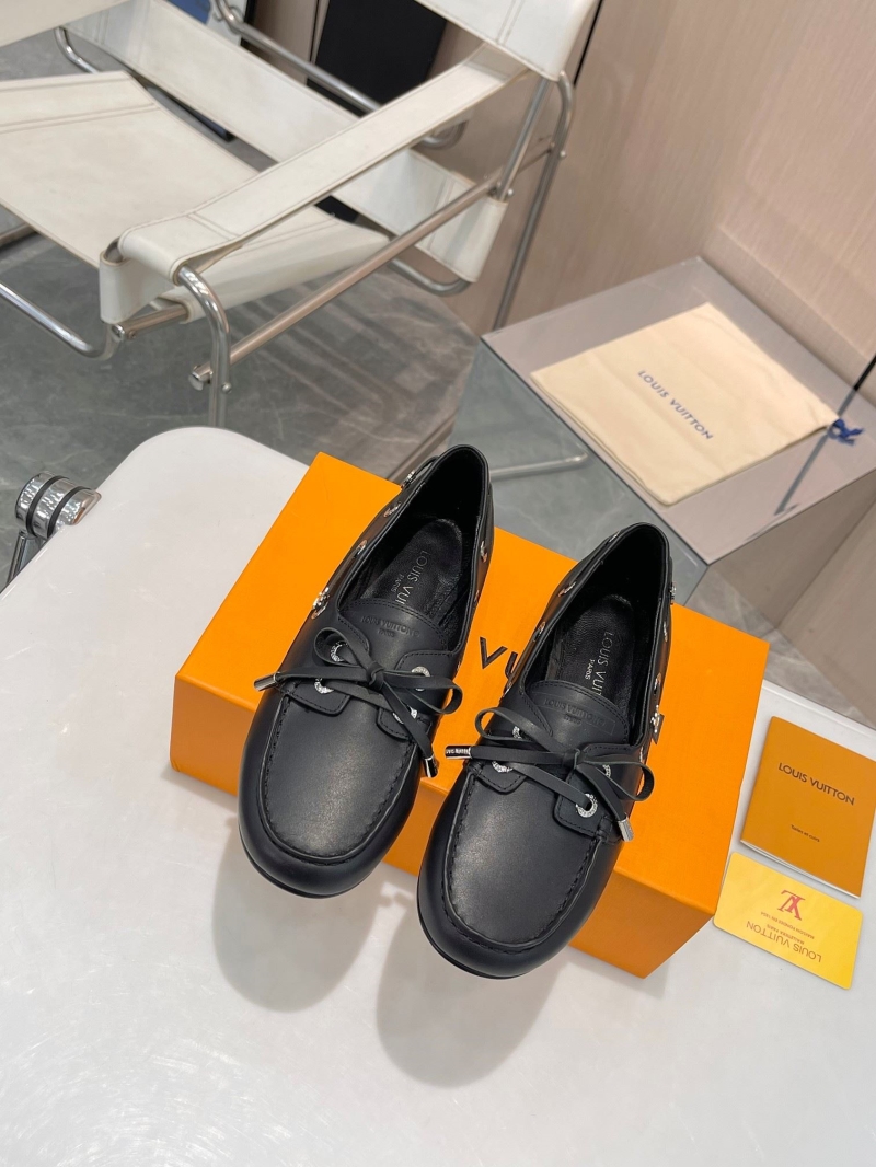 l0vis Vvtt0n loafers